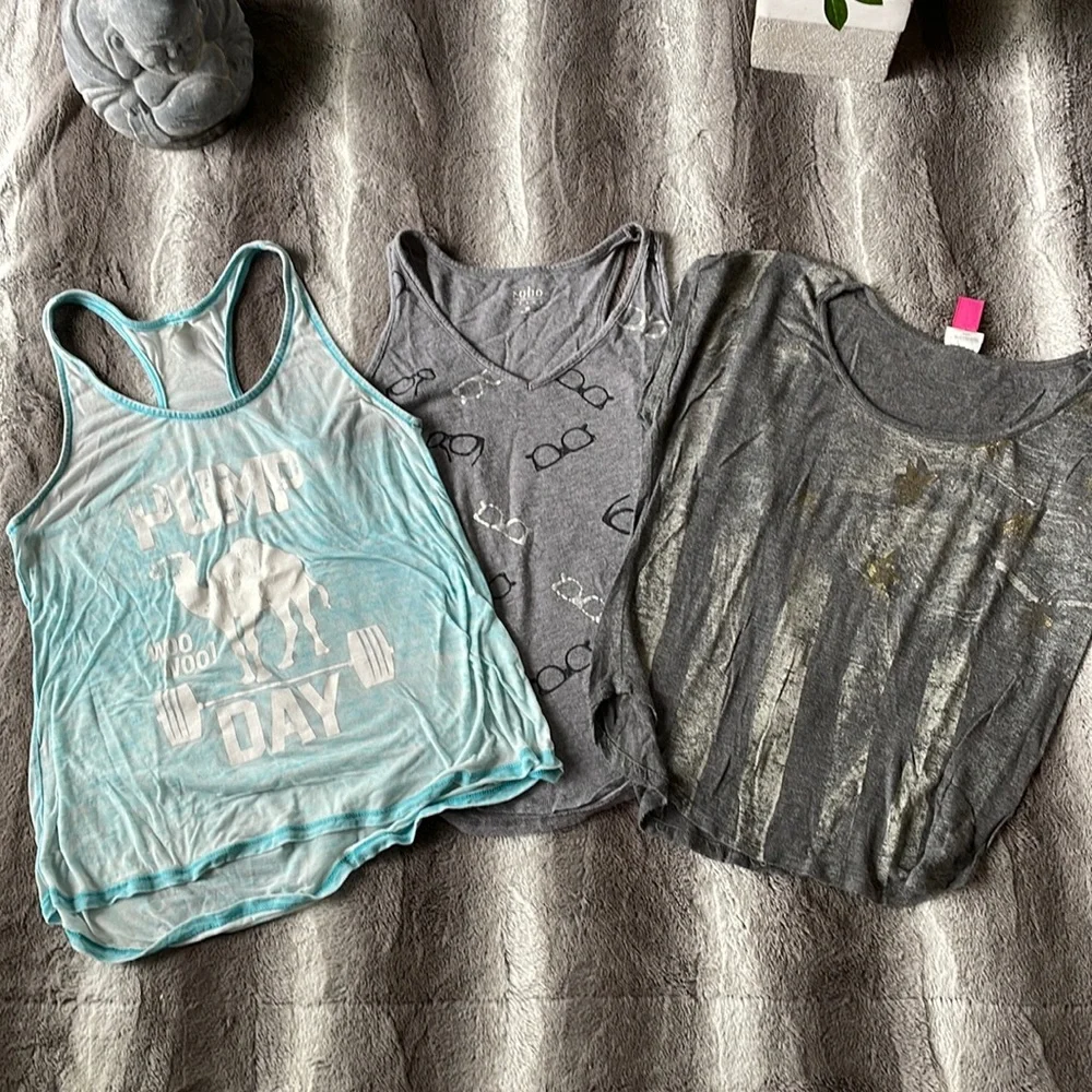 Tank Top Bundle - Picture 1 of 8